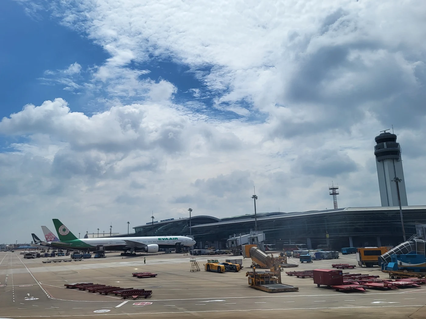 Nhà ga quốc tế T2 sân bay Tân Sơn Nhất, ảnh năm 2026